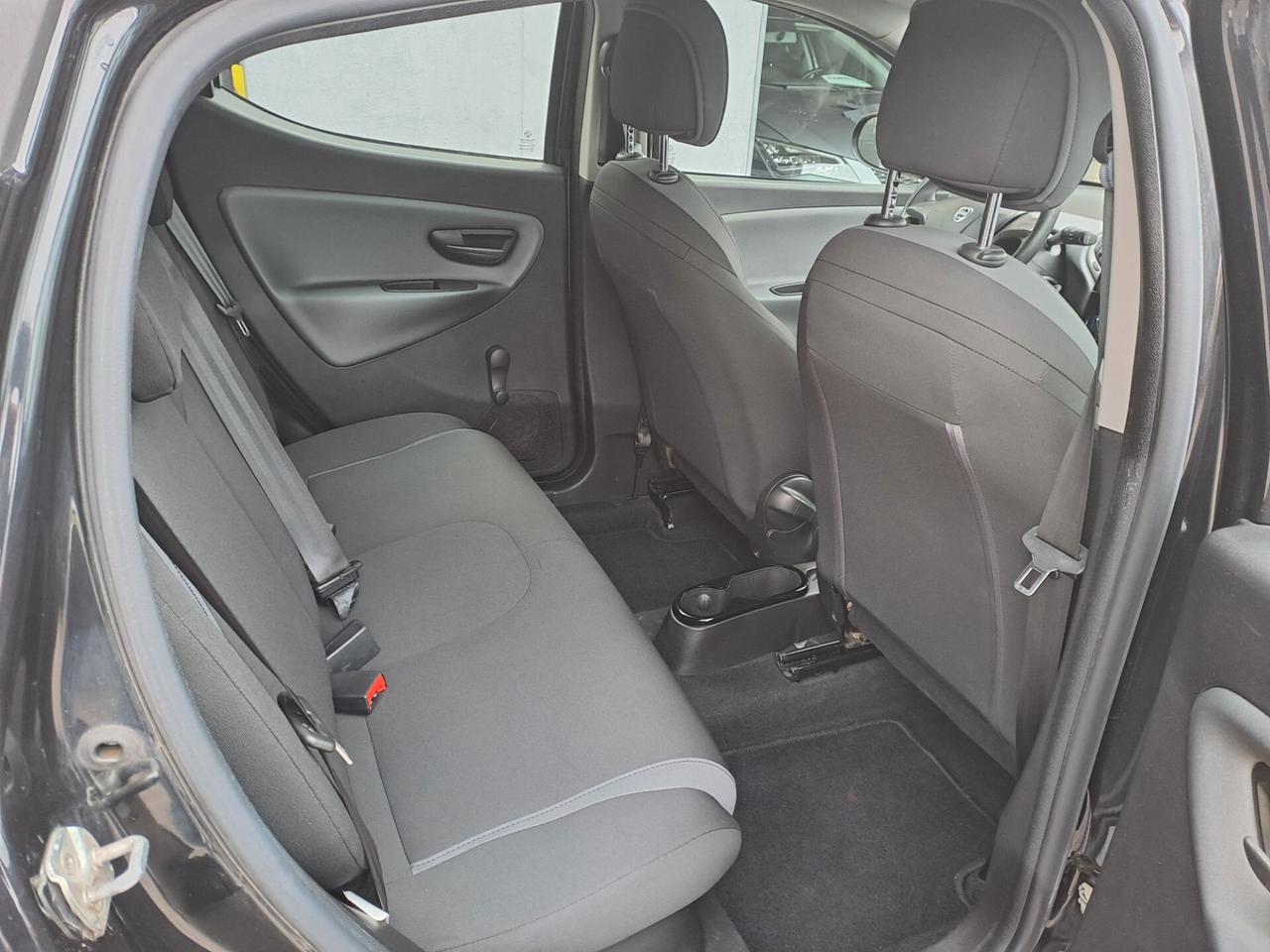 Lancia Ypsilon 1.2 69CV - OK NEOPATENTATI