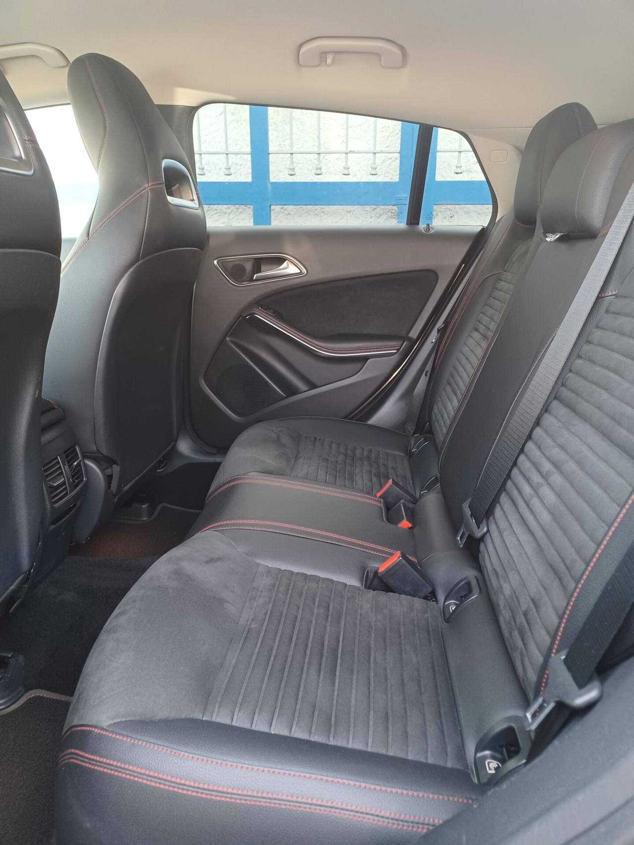 Mercedes-benz CLA 220 d AMG UNICO PROPRIETARIO