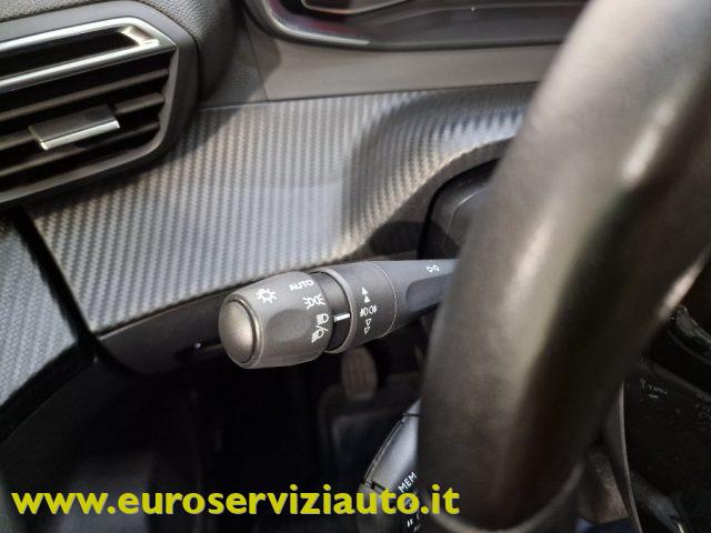 PEUGEOT 2008 BlueHDi 110 S&S Allure