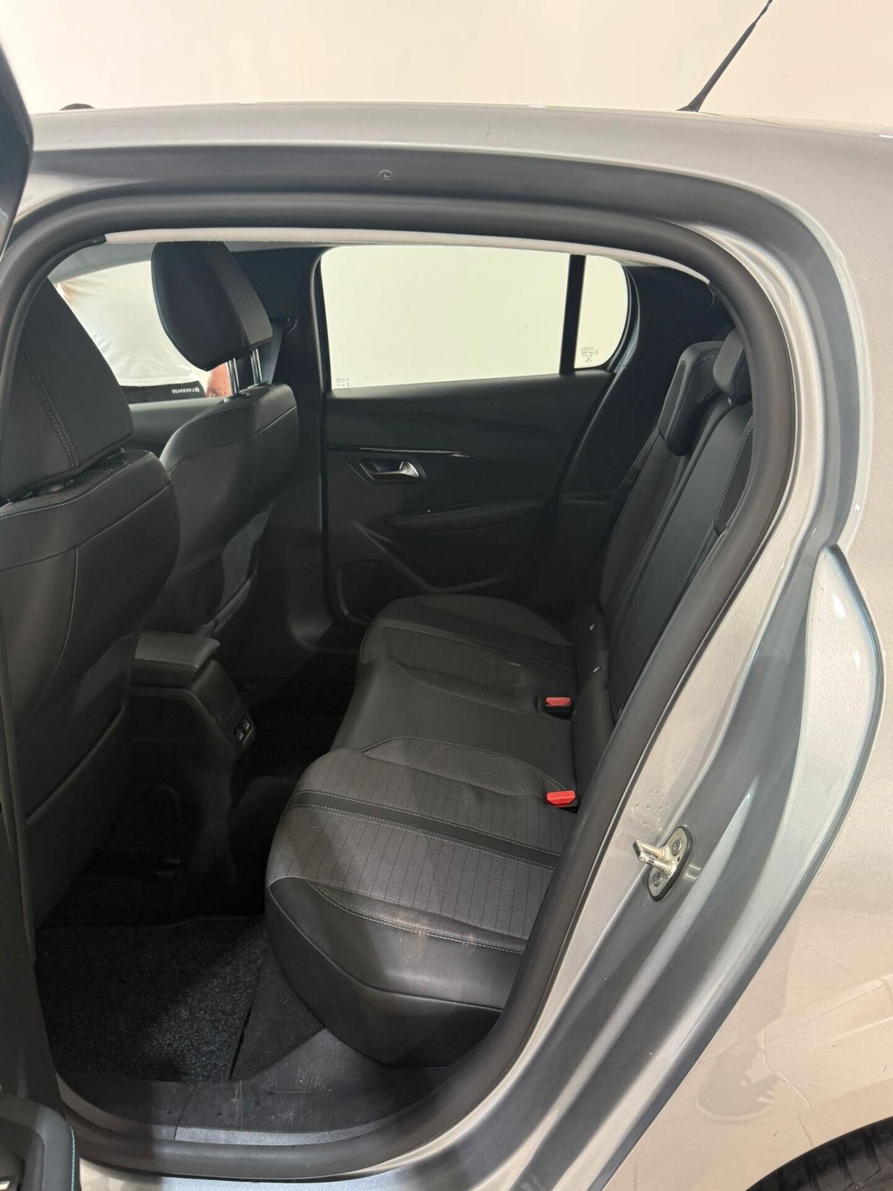 Peugeot 208 1.5 DIESEL 100CV 60.000KM 2020