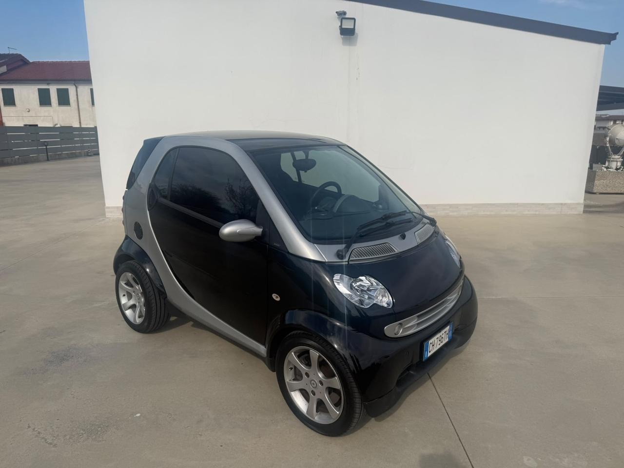 Smart 700 benzina automatica solo 48000 km