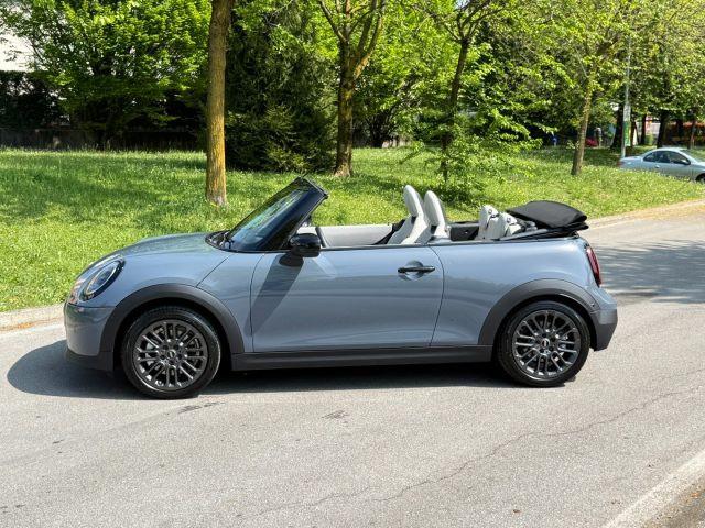 MINI Cooper C Cabrio Cooper C Favoured Cabrio