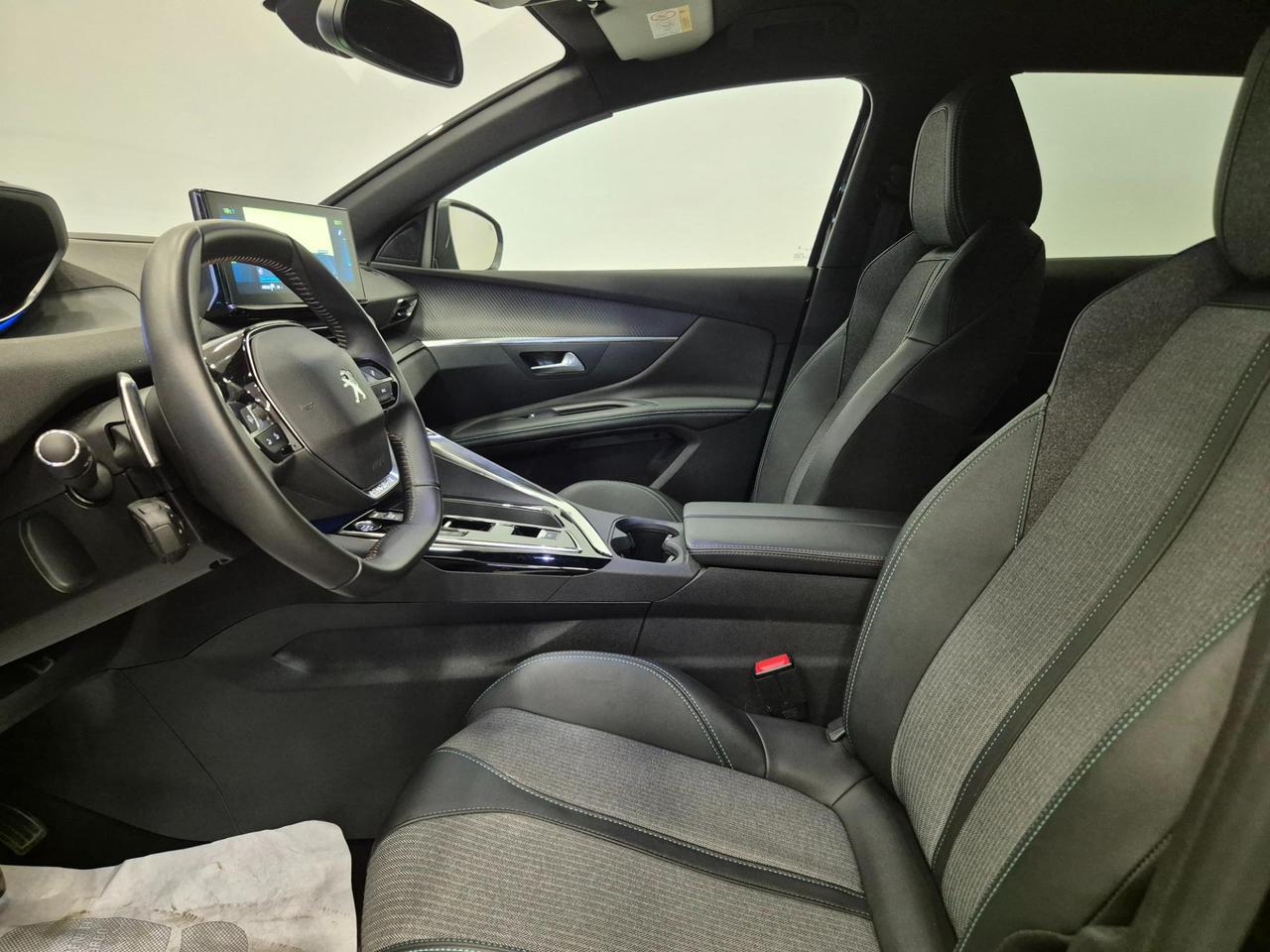 Peugeot 3008 1.6 hybrid phev Allure Pack 180cv e-eat8