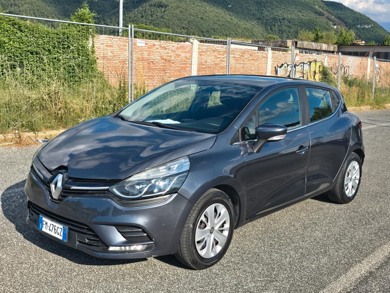 Renault Clio dCi 8V 90 CV EDC Start&Stop 5 porte Energy Duel