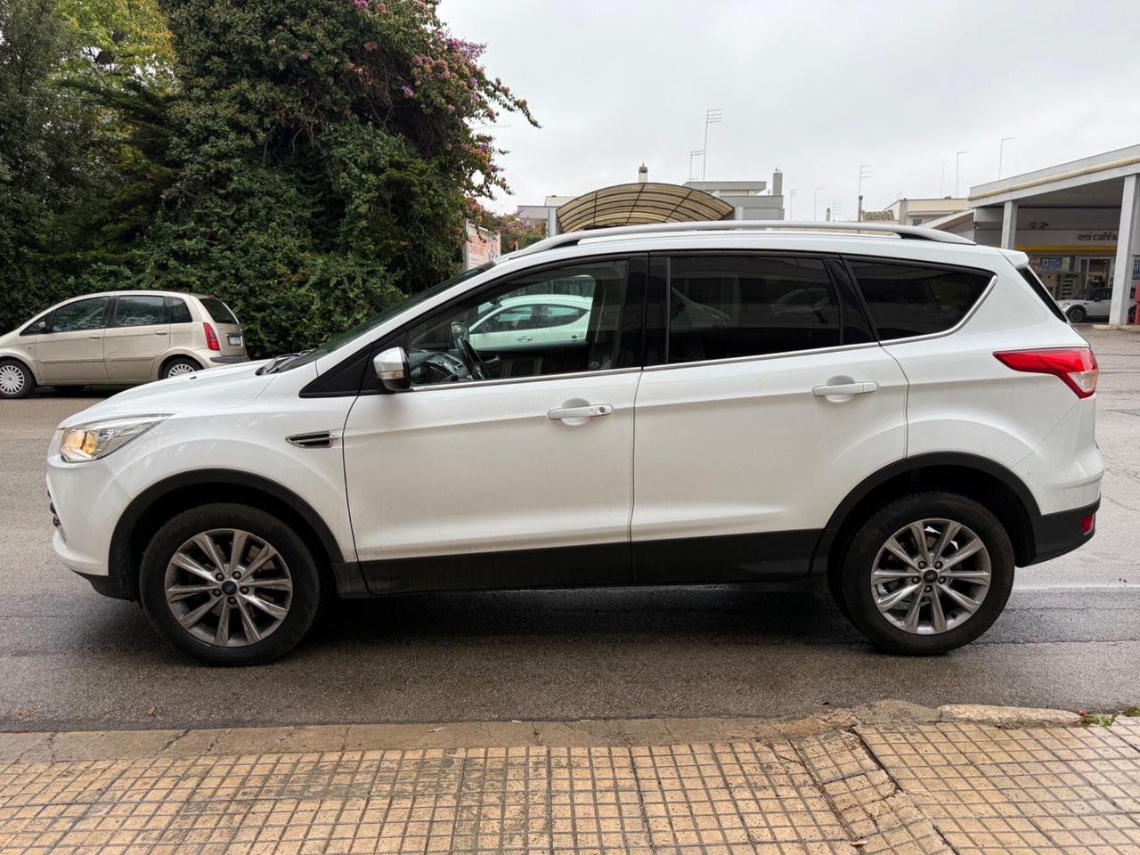 Ford Kuga 2.0 TDCI 150 CV 4WD Titanium 2015