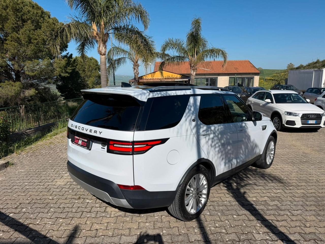 Land Rover Discovery 2.0 SD4 240 CV HSE Luxury -TETTO PANORAMICO-7POSTI