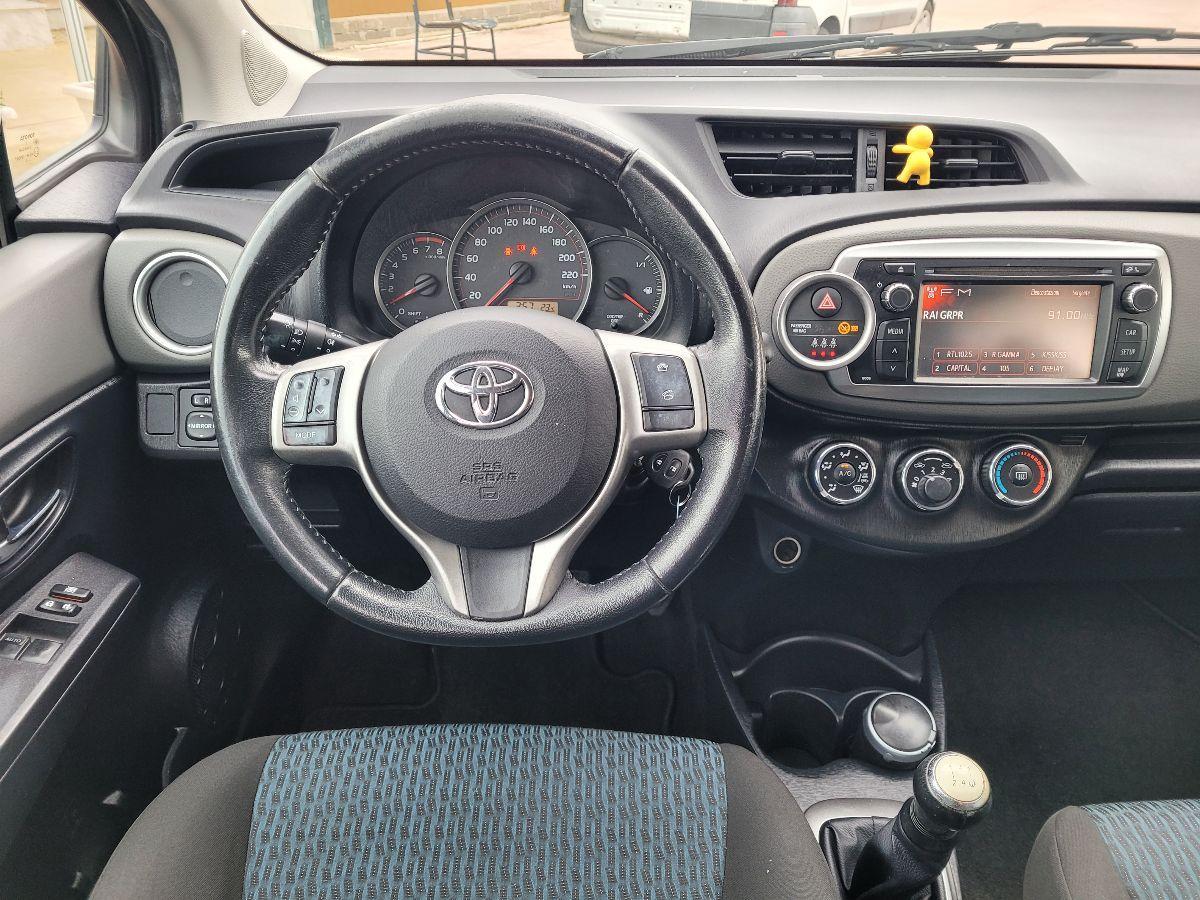 TOYOTA - Yaris - 1.0 3 porte Lounge