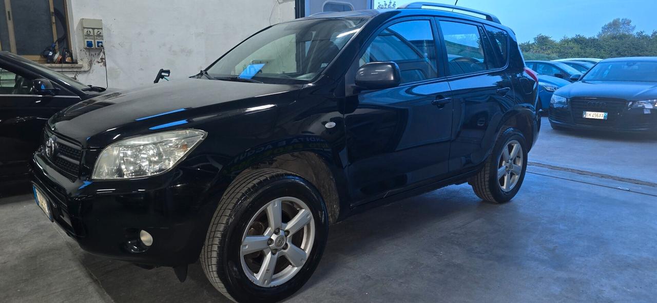 Toyota RAV 4 RAV4 Crossover 2.2 D-4D 150 CV DPF Luxury