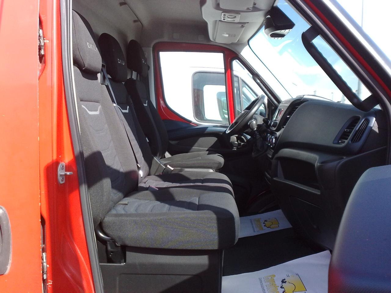 Iveco Daily 35c18 3000cc Furgone di serie - 2020