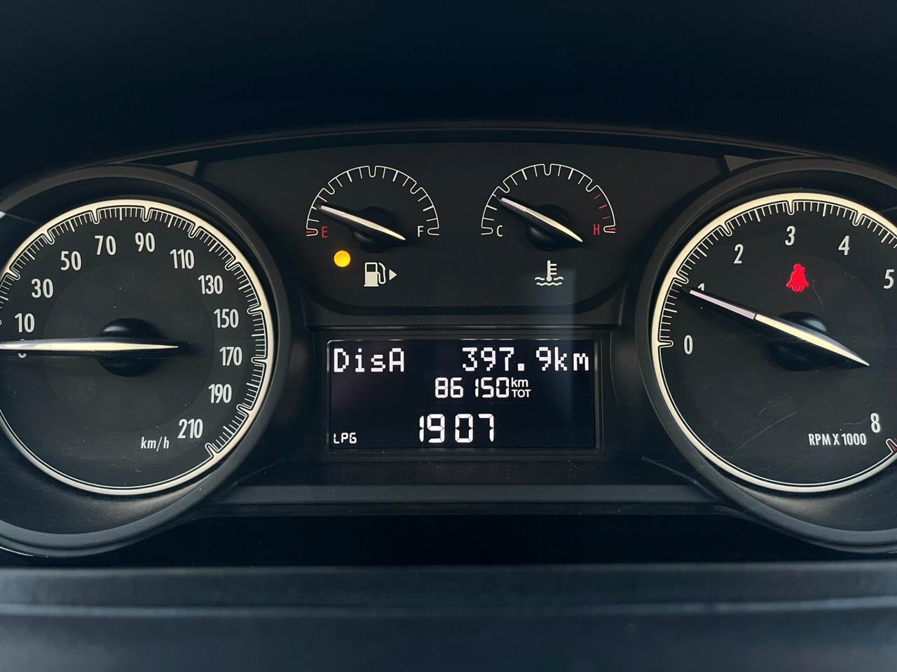 Lancia Ypsilon 1.2 69 CV 5 porte GPL Ecochic Monogram