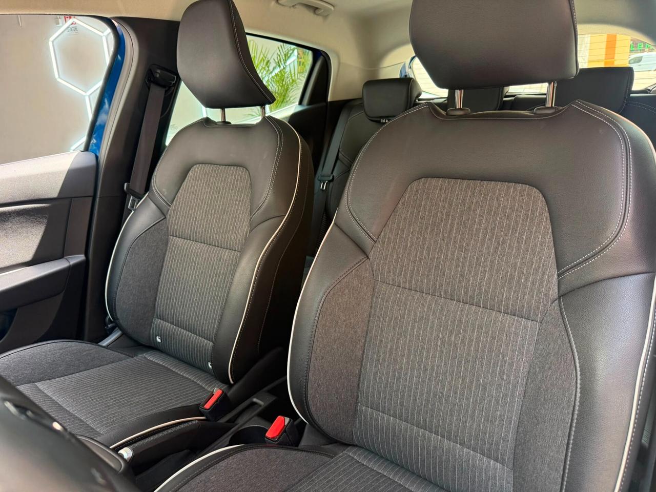 Renault Clio Full Hybrid E-Tech 140 CV 5 porte Initiale Paris