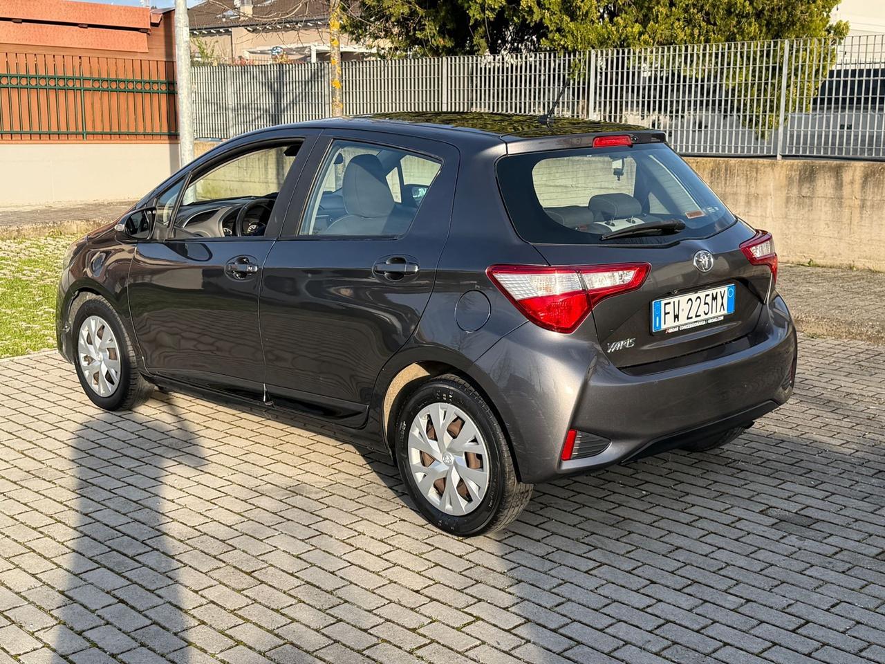 Toyota Yaris 1.0 Lounge *Neopatentati*