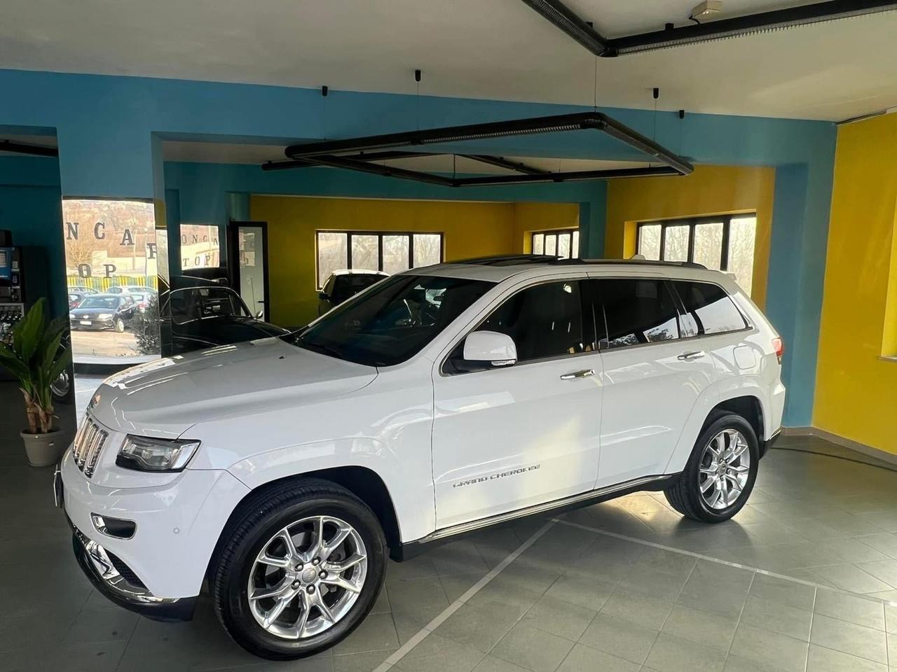 Jeep Grand Cherokee 3.0 V6 CRD 250 CV Multijet II Summit accetto permute e finanziamenti