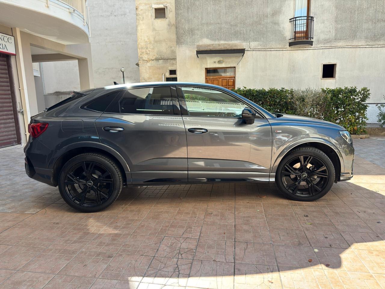 Audi Q3 SPB 35 TDI S tronic line edition 150 cv