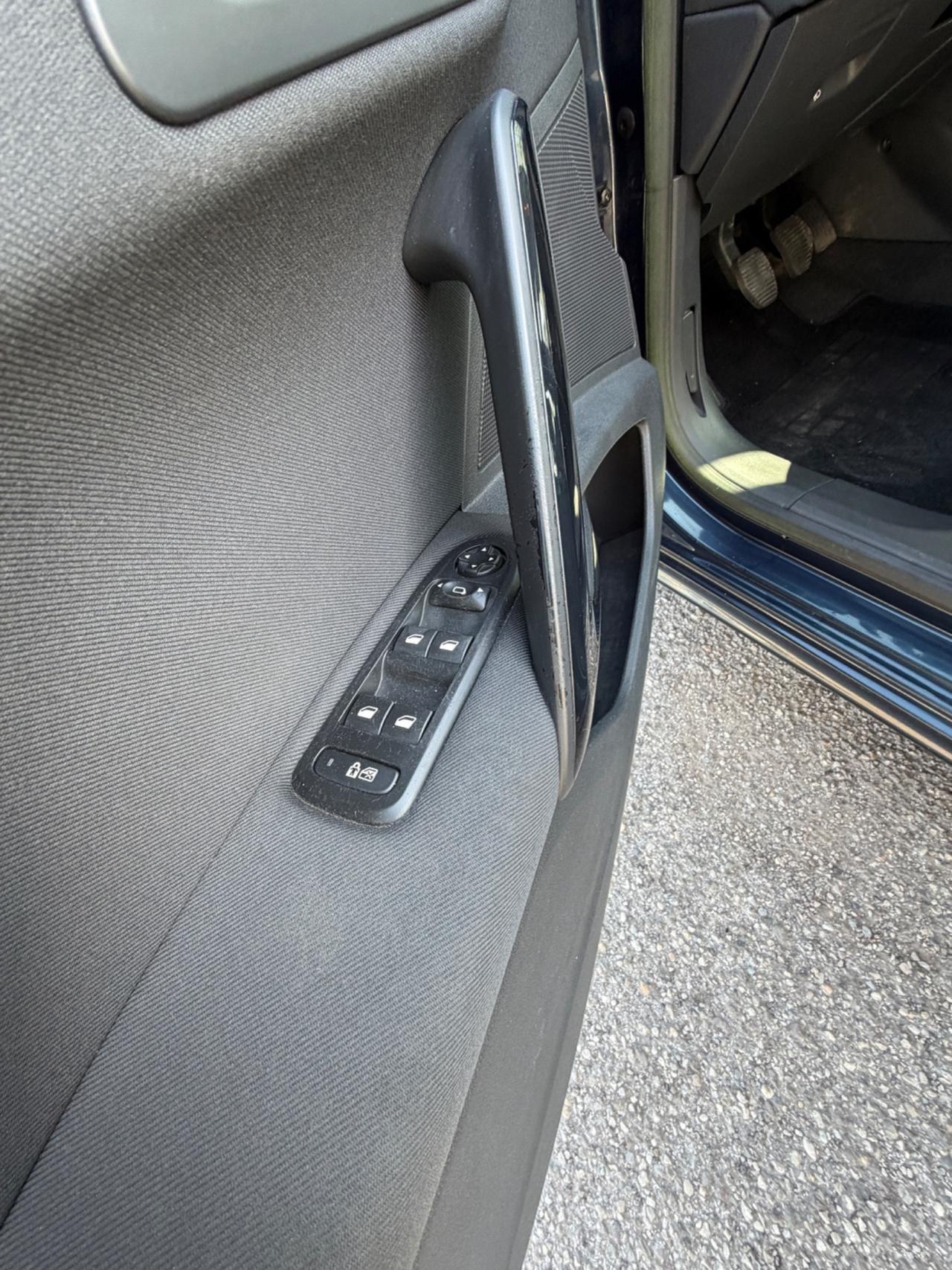 Peugeot 508 1.6 HDi 115CV SW Access