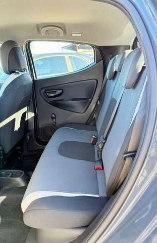 Lancia Ypsilon 1.2 8v S MomoDesign 69cv E6