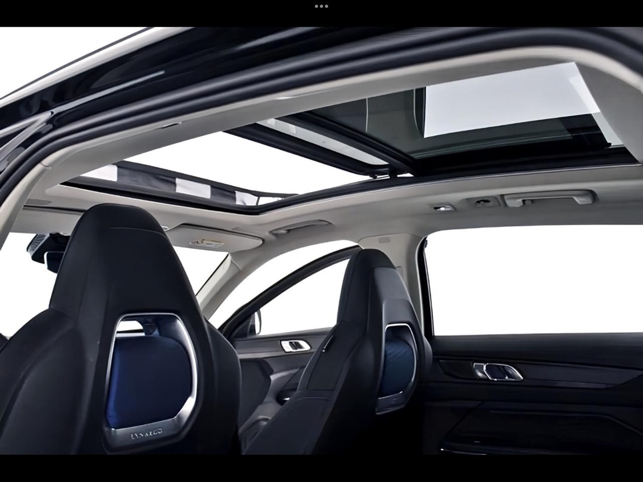 Lynk&co 01 PHEV Perfetta