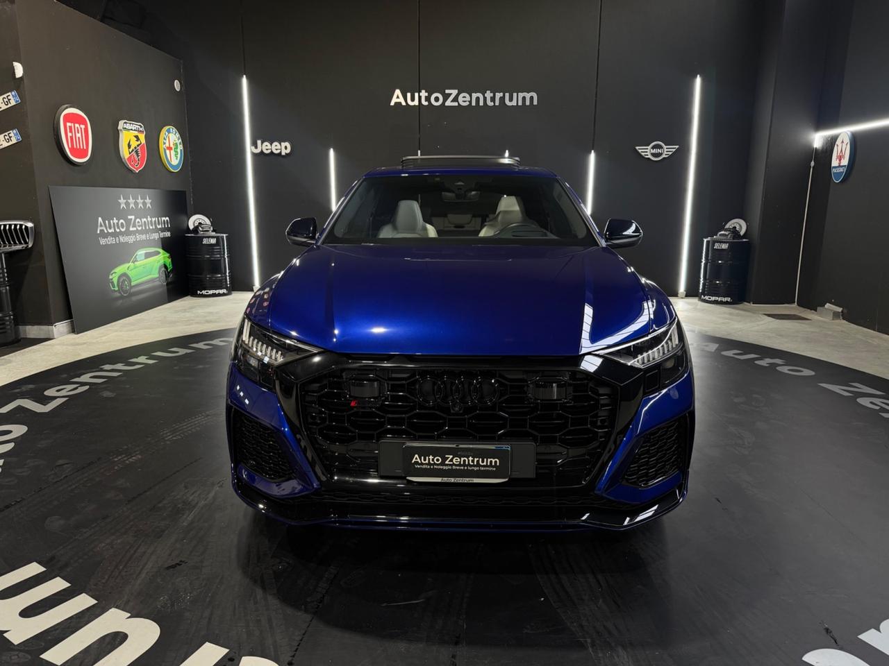 Audi Q8 RS TFSI V8 quattro tiptronic