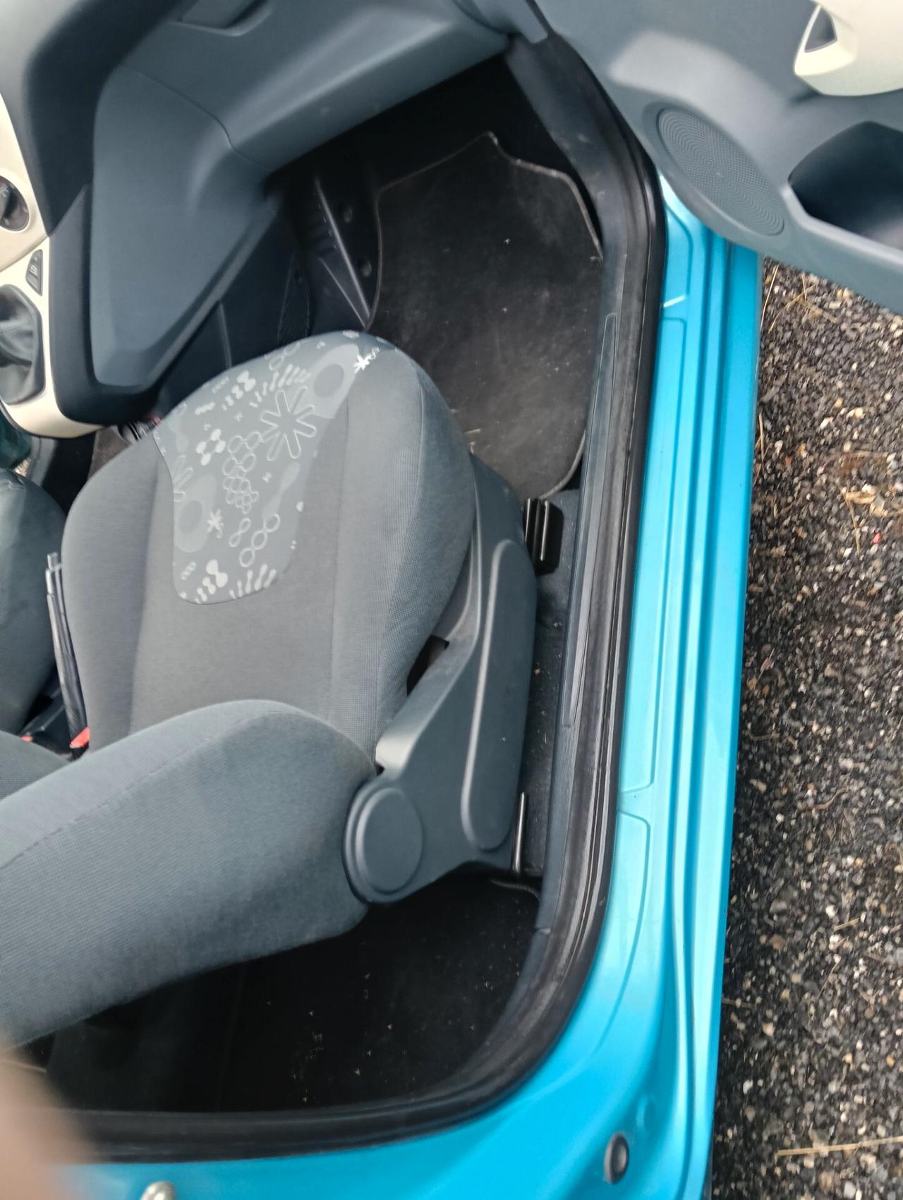 Ford Ka Ka+ 1.2 8V 69CV Titanium