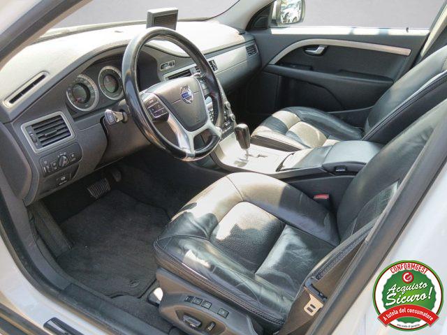 VOLVO XC70 D5 205 CV AWD Summum