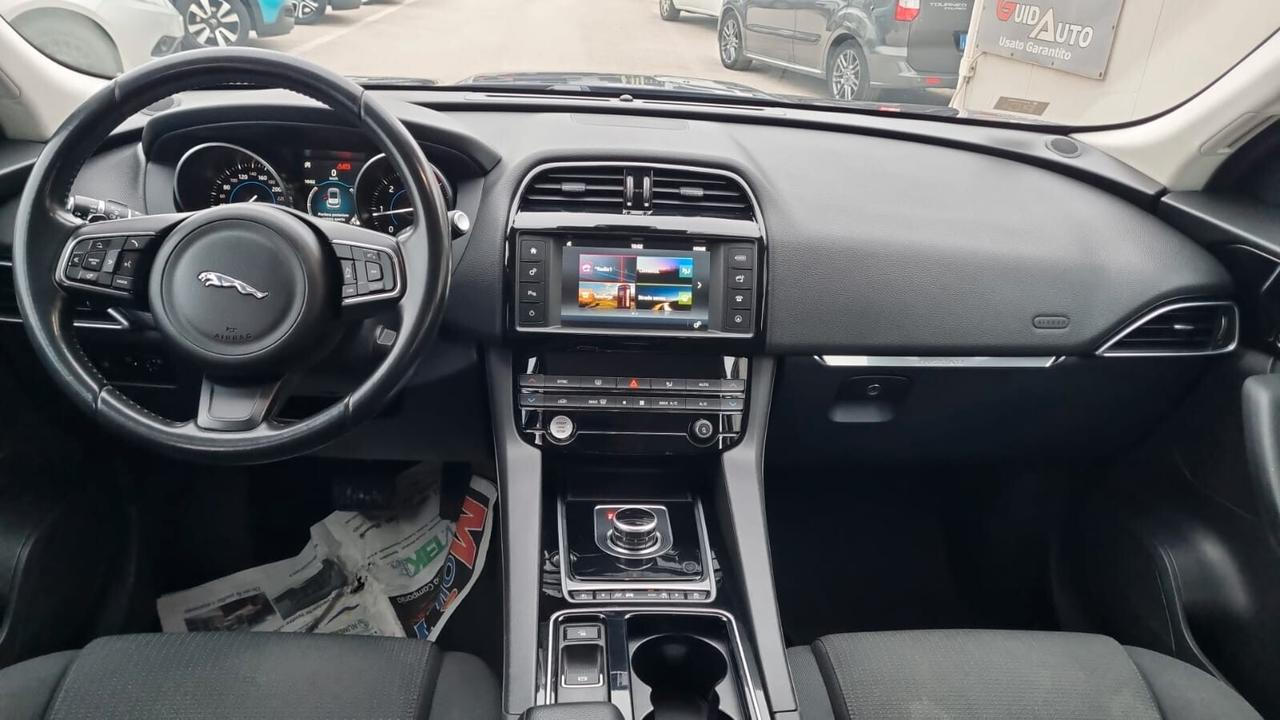 Jaguar F-Pace 2.0 D 240 CV AWD aut. Portfolio 177kw