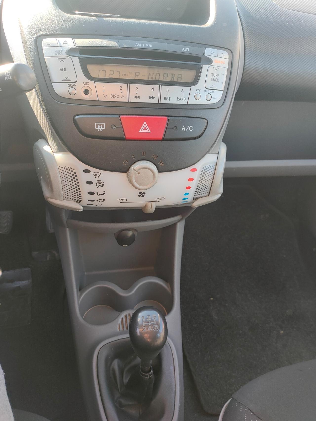 Peugeot 107 1.0 68CV 5p. Plaisir