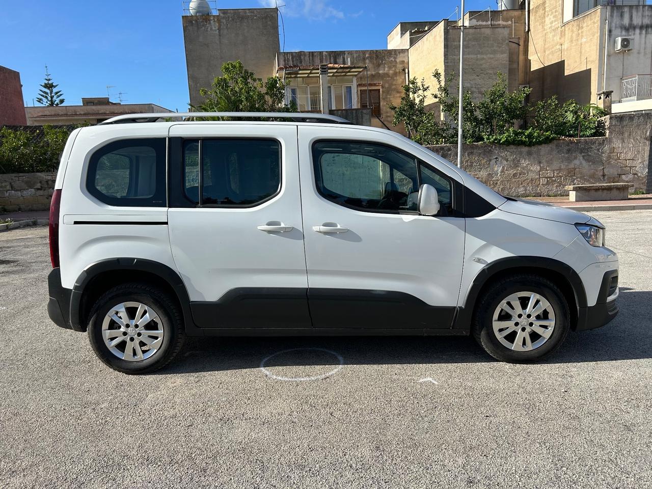 Peugeot Rifter BlueHDi 100 GT Line Standard