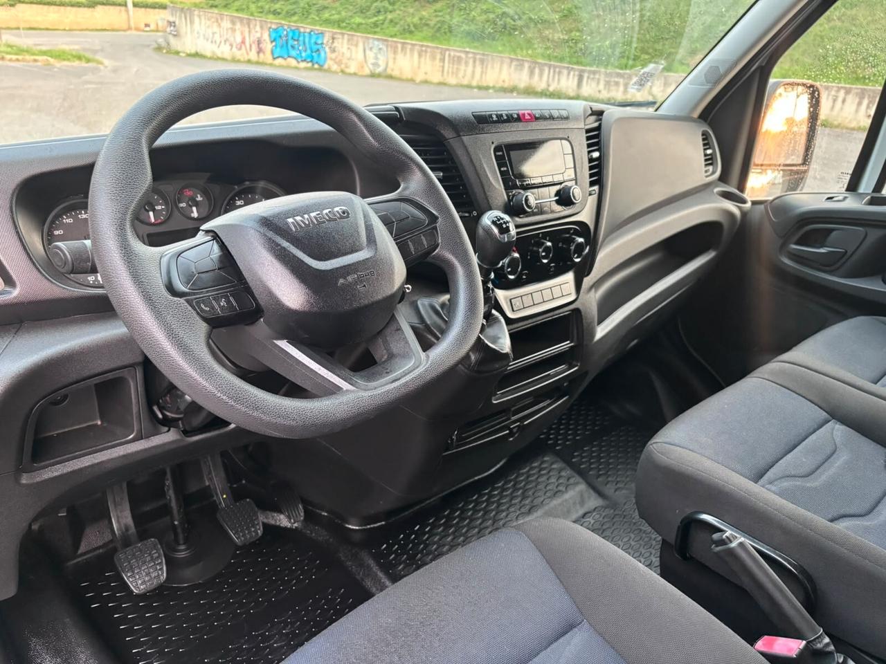 IVECO DAILY 35 S 12 H2
