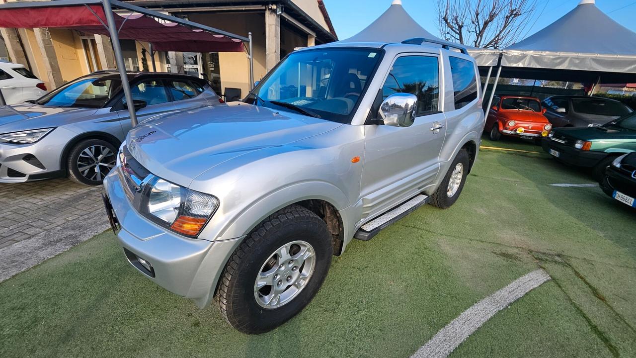 Mitsubishi Pajero 3.2 16V DI-D 3p. GLS