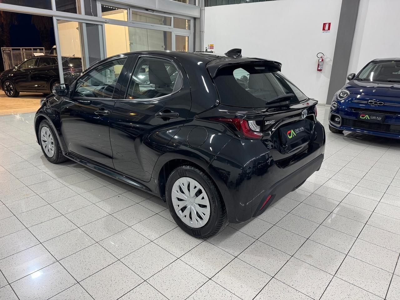 Yaris 1.5 Hybrid Business TELECAMERA PRONTA CONSEGNA