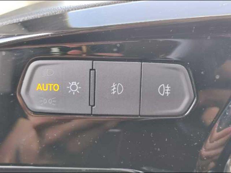 Ford Tourneo Connect III gran V761 2.0 ecoblue 122cv Active