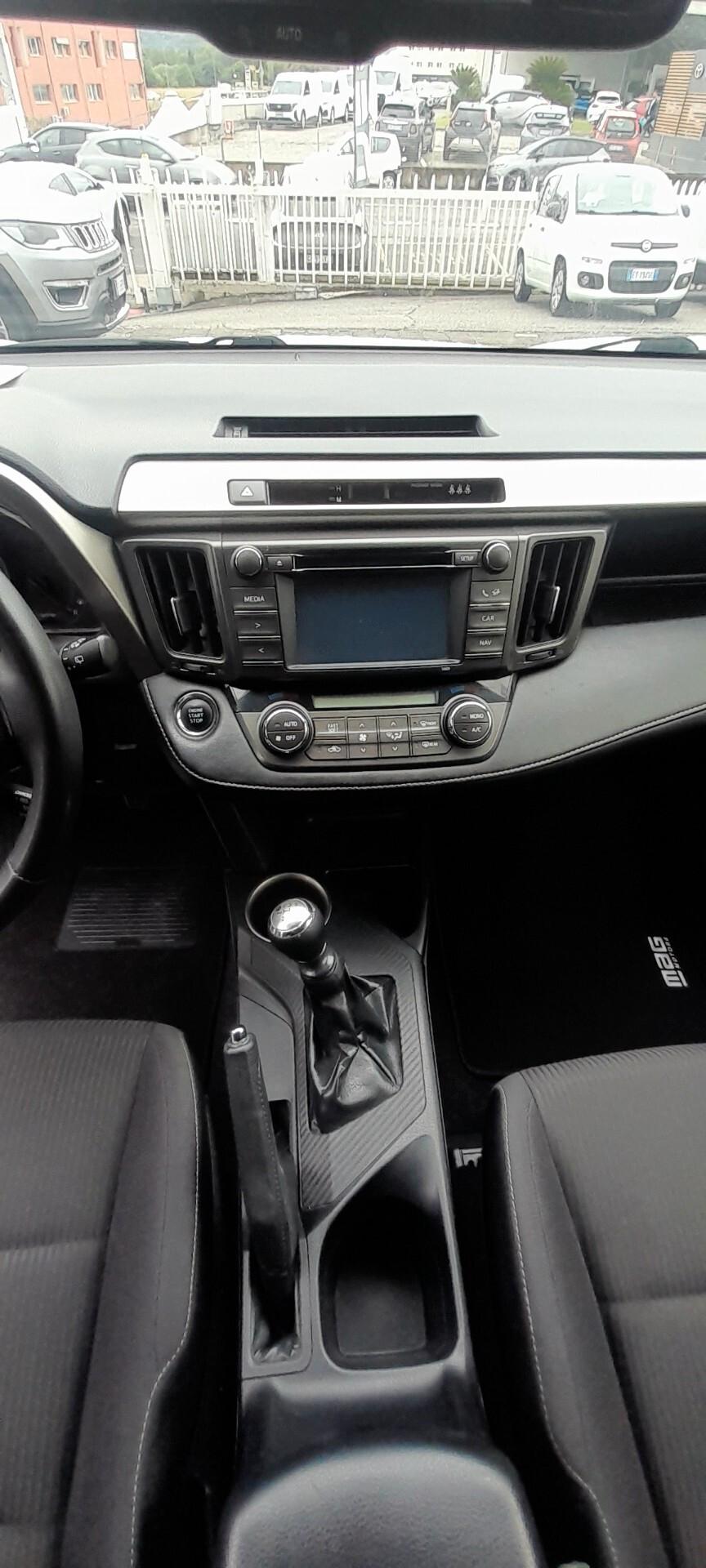 Toyota RAV 4 RAV4 2.0 D-4D 2WD Active