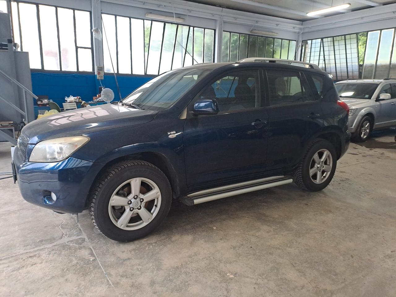 Toyota RAV 4 RAV4 2.2 D-4D 136 CV Luxury