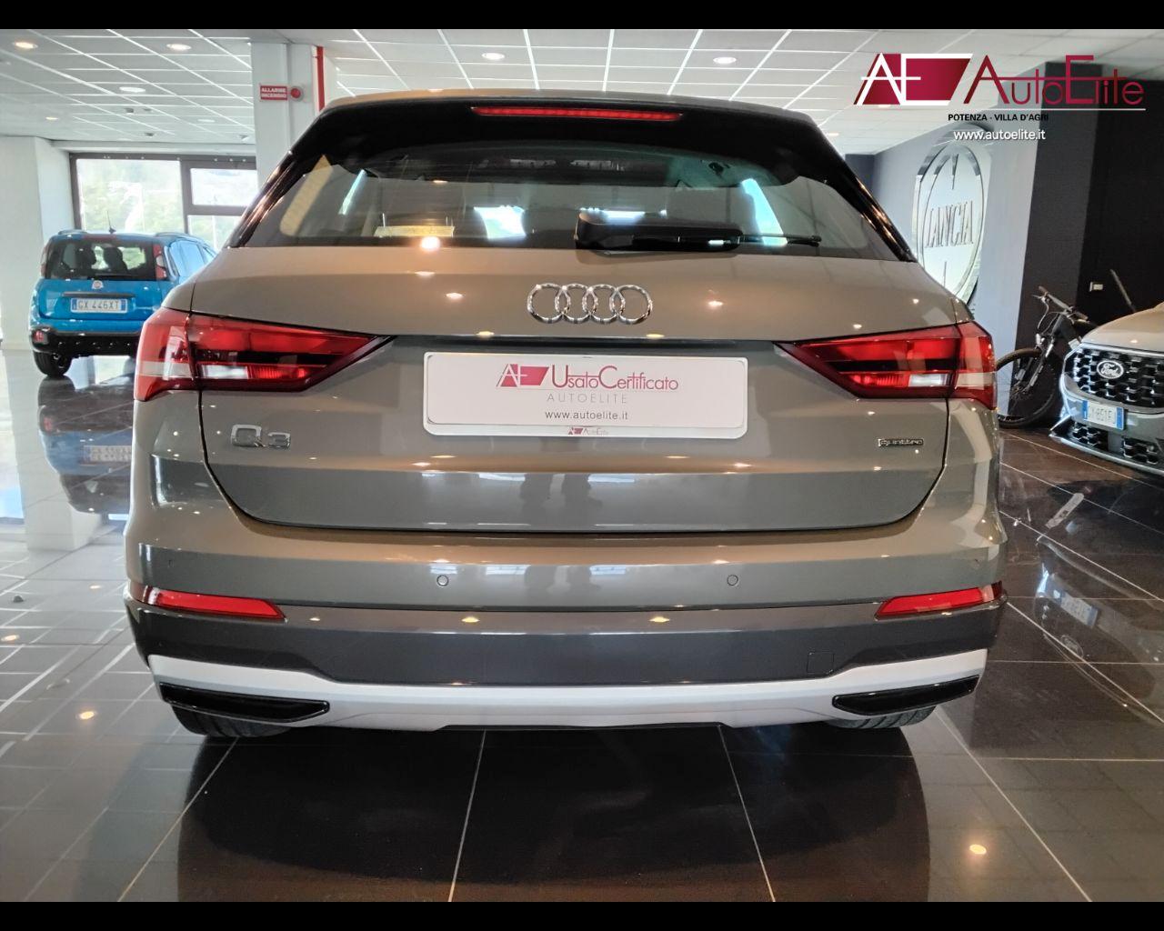 AUDI Q3 35 TDI quattro Business Advanced