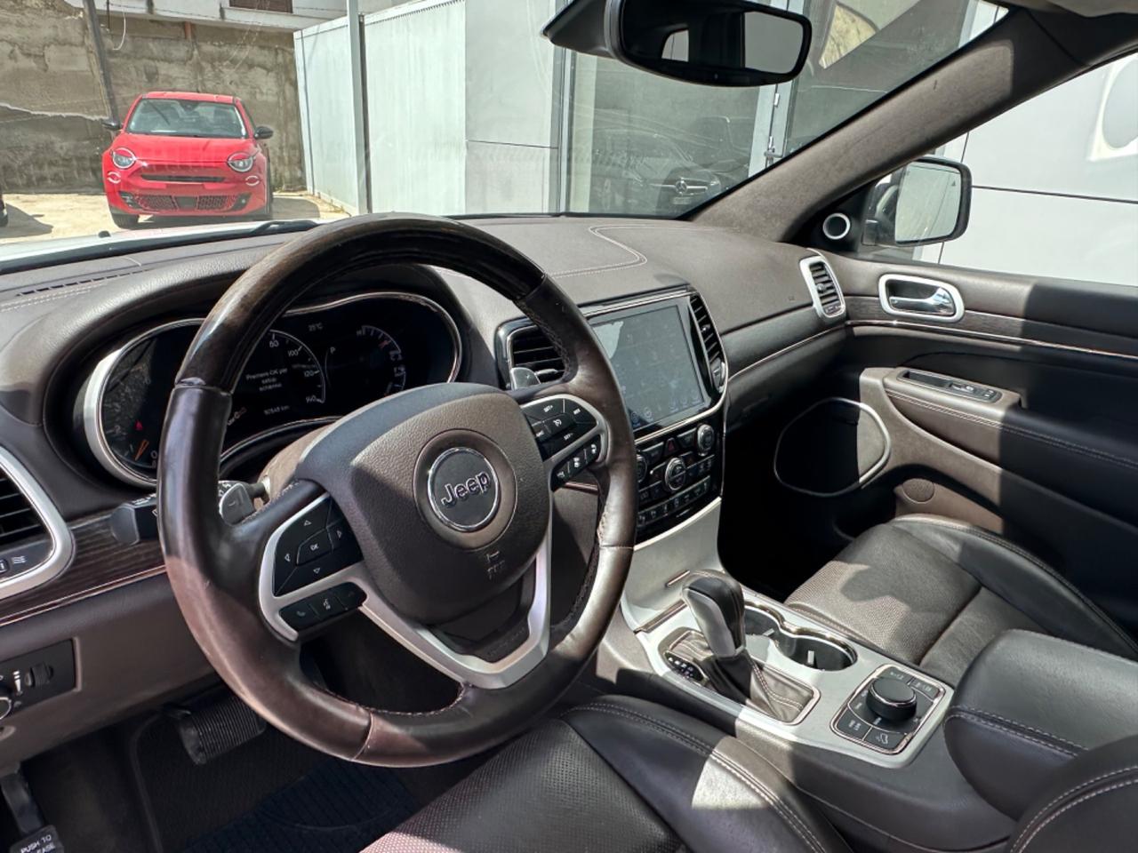 Jeep Grand Cherokee 3.0 V6 Summit possibilità noleggio no scoring
