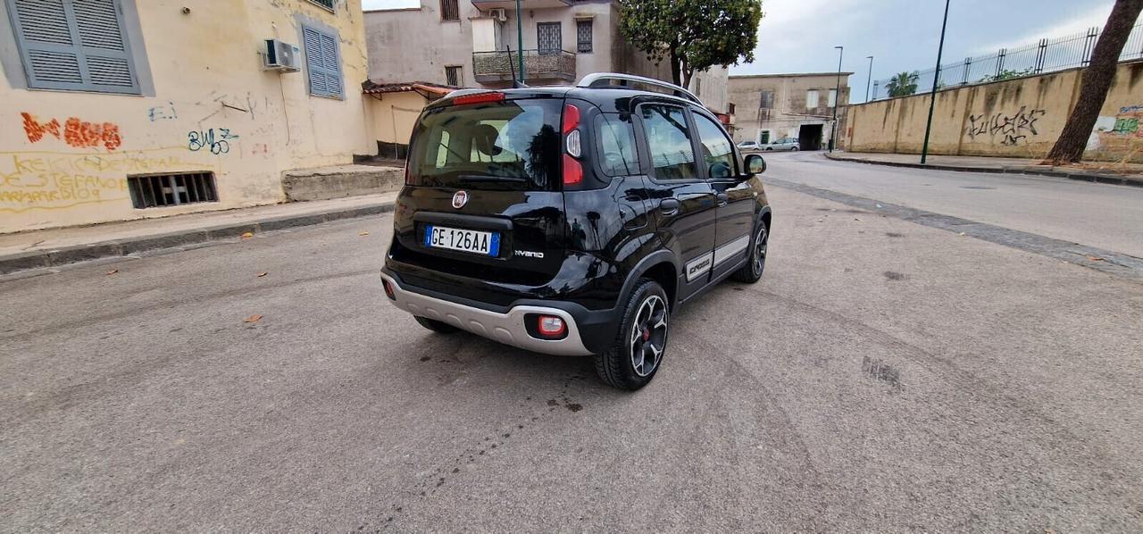 Fiat Panda 1.0 FireFly S&S Hybrid City Cross