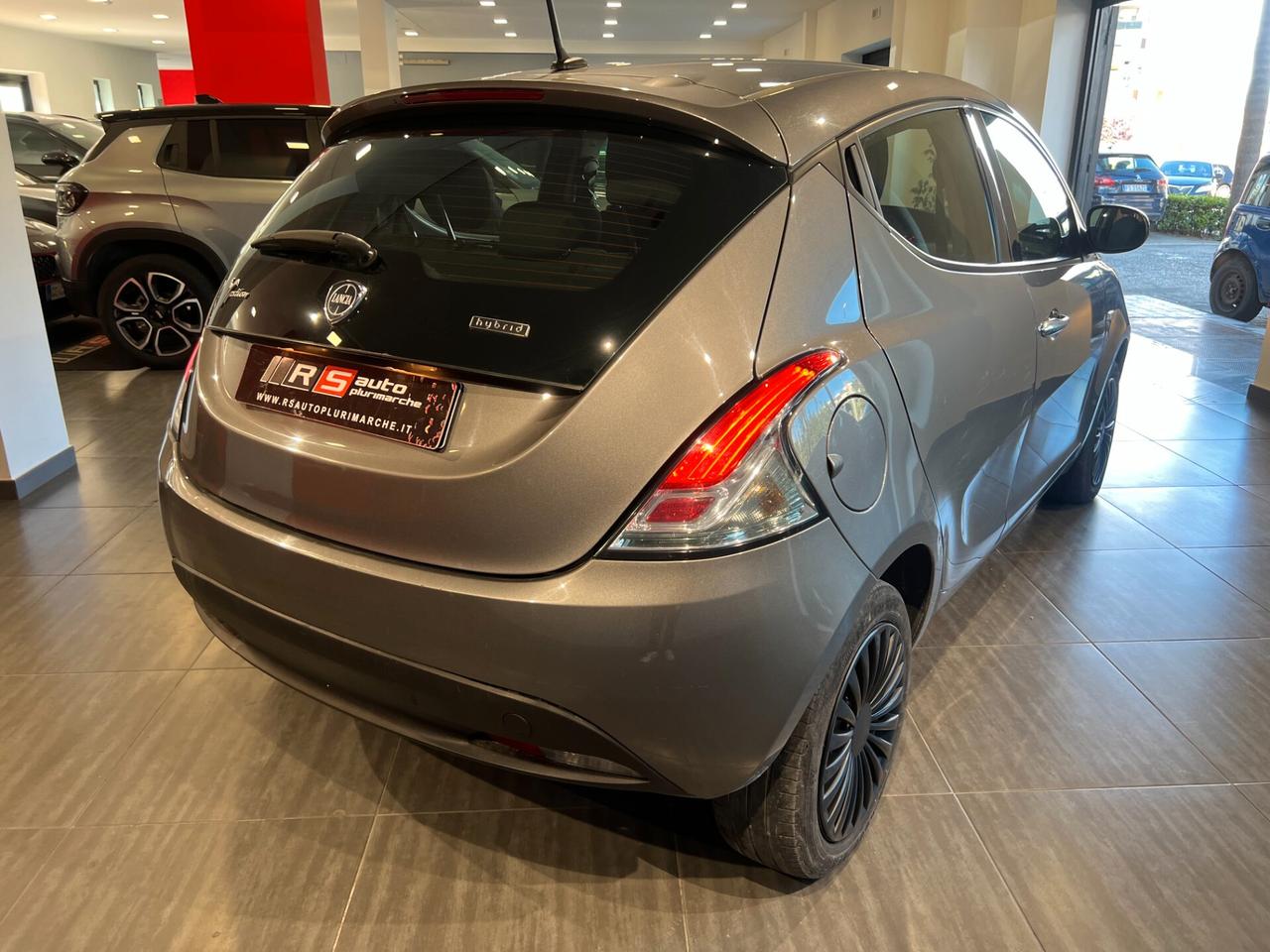 Lancia Ypsilon 1.0 FireFly 5 porte S&S Hybrid
