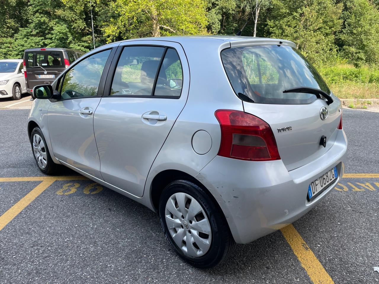 Toyota Yaris 1.0 5 porte Sol