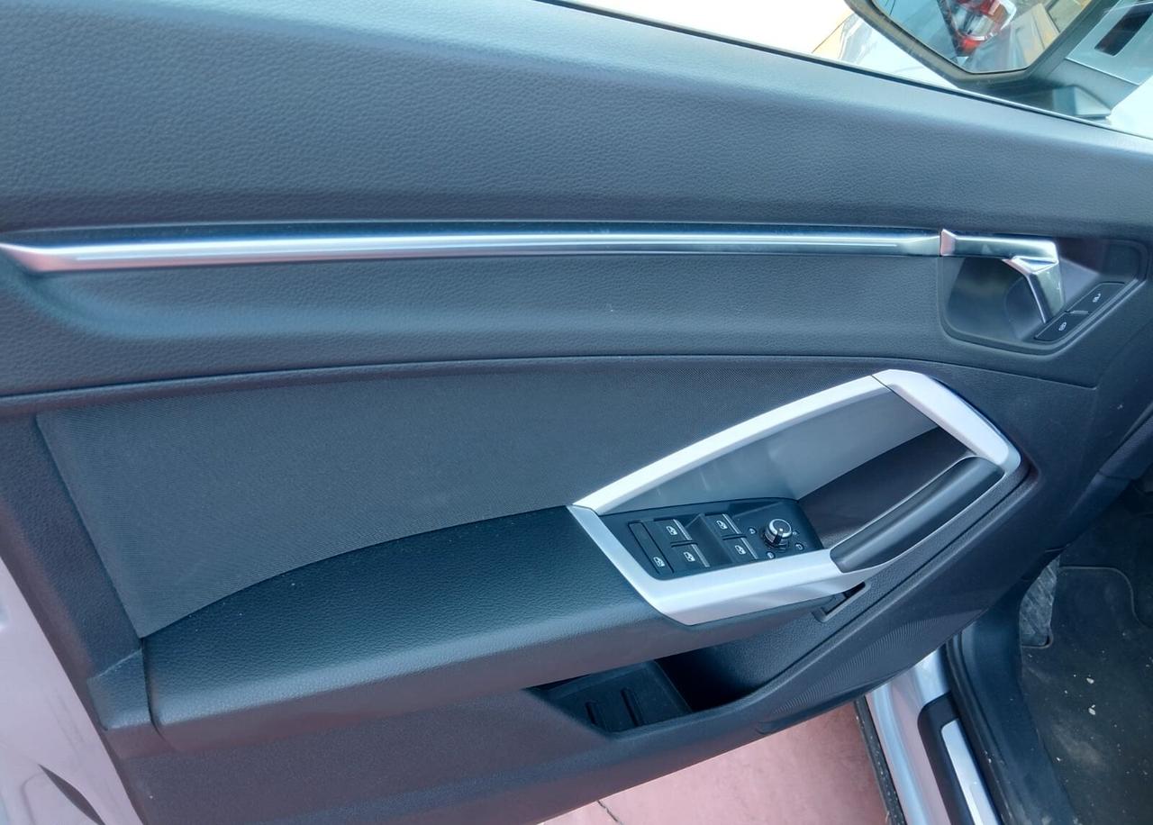 Audi Q3 35 TDI S tronic S line edition