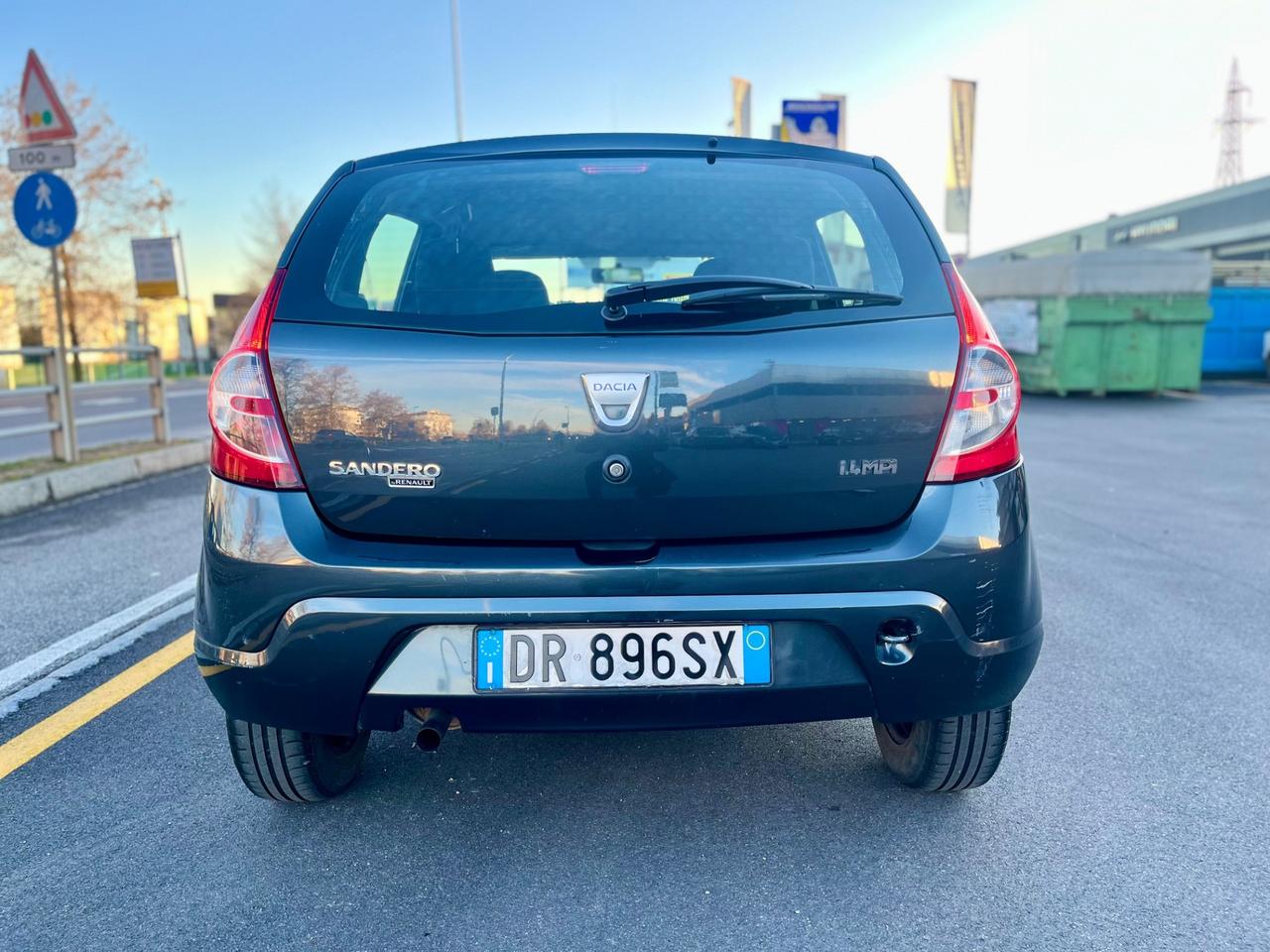 Dacia Sandero 1.4 8V Lauréate