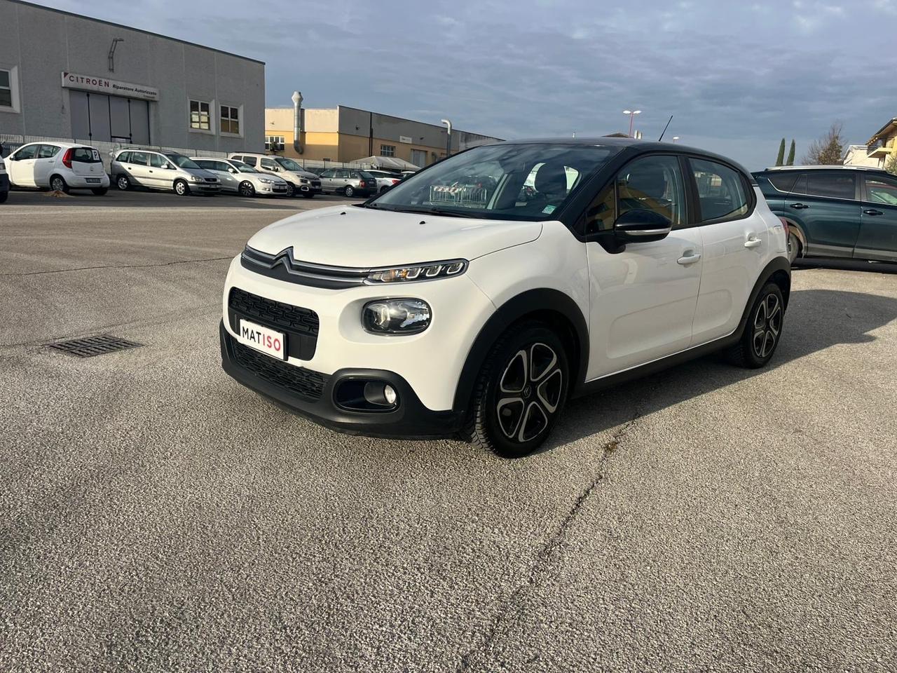 Citroen C3 BlueHDi Shine abbinata a Carrattrezzi