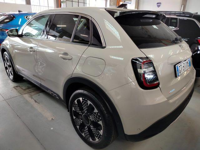 FIAT 600 Hybrid 100 CV DCT MHEV La Prima