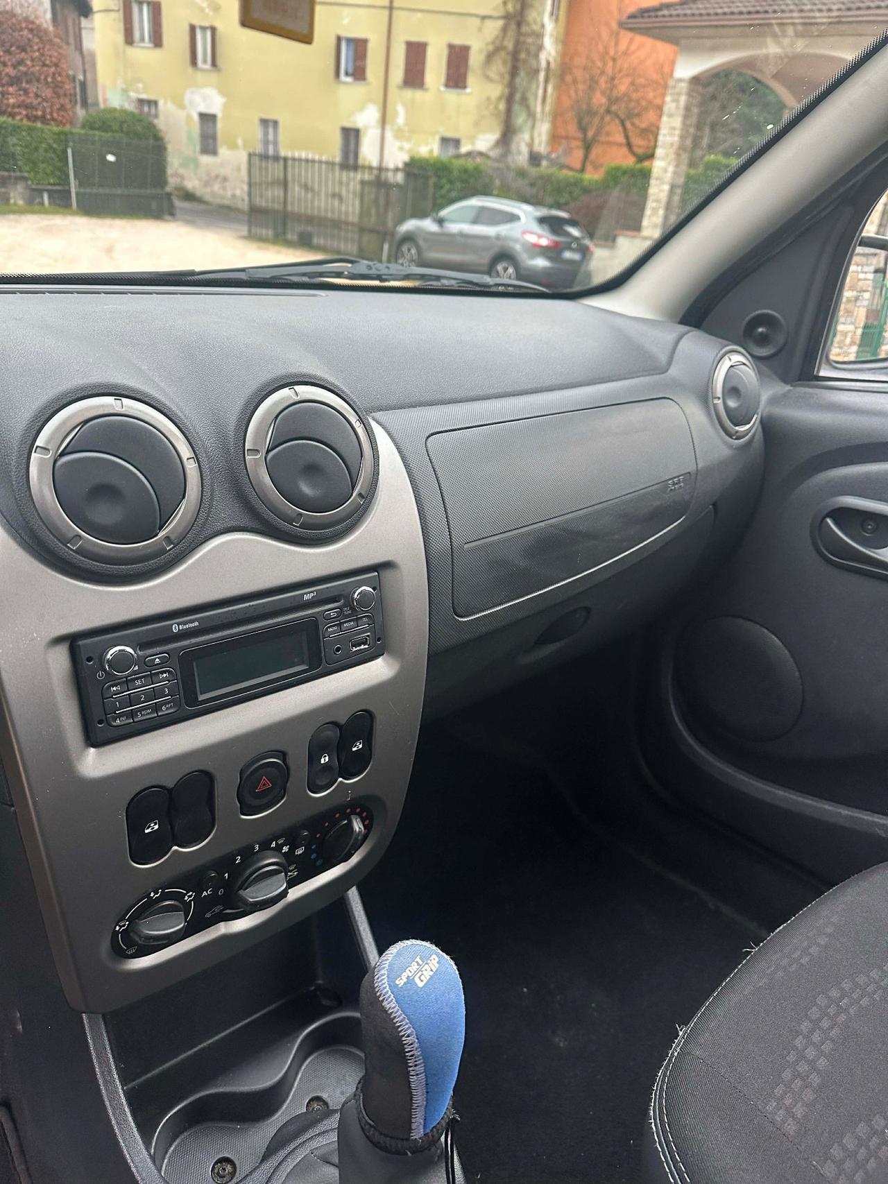 Dacia SANDERO STEPWAY 1.6 8V GPL 85CV NEOPAT KMCERT GARANZ