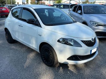 LANCIA Ypsilon 1.0 EcoChic Hybrid 69cv - Neopatentati - PROMO