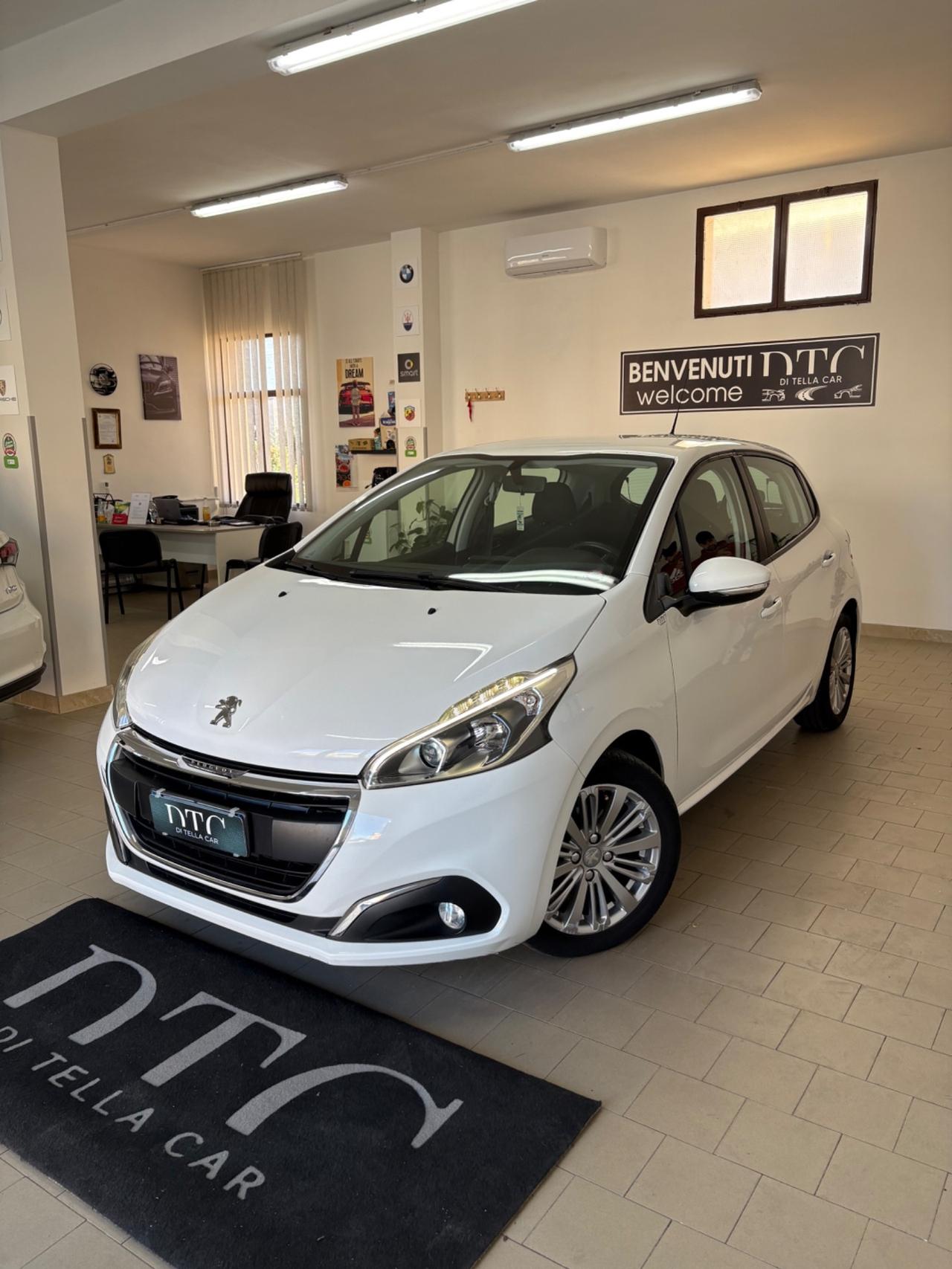 Peugeot 208 BlueHDi 75 5 porte Allure