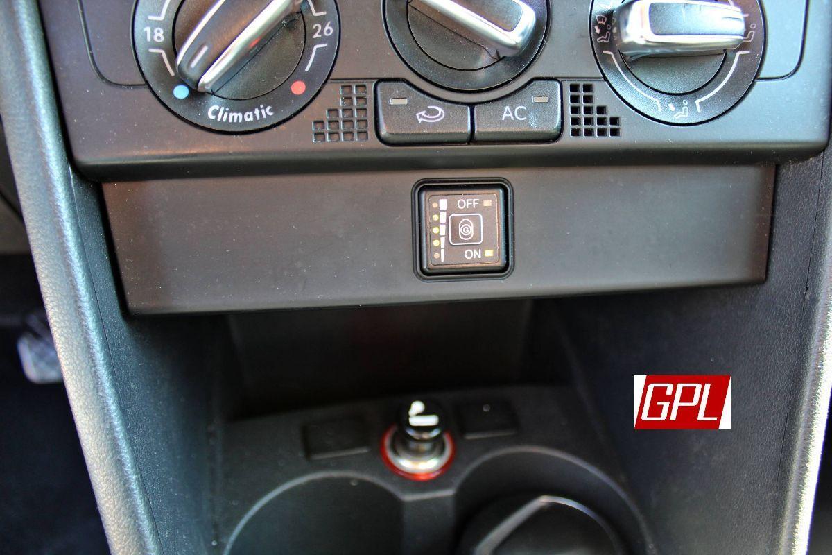 VOLKSWAGEN - Polo - 1.4 5p. Comfortline BiFuel