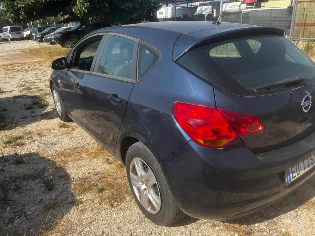 Opel astra berlina 1600 diesel