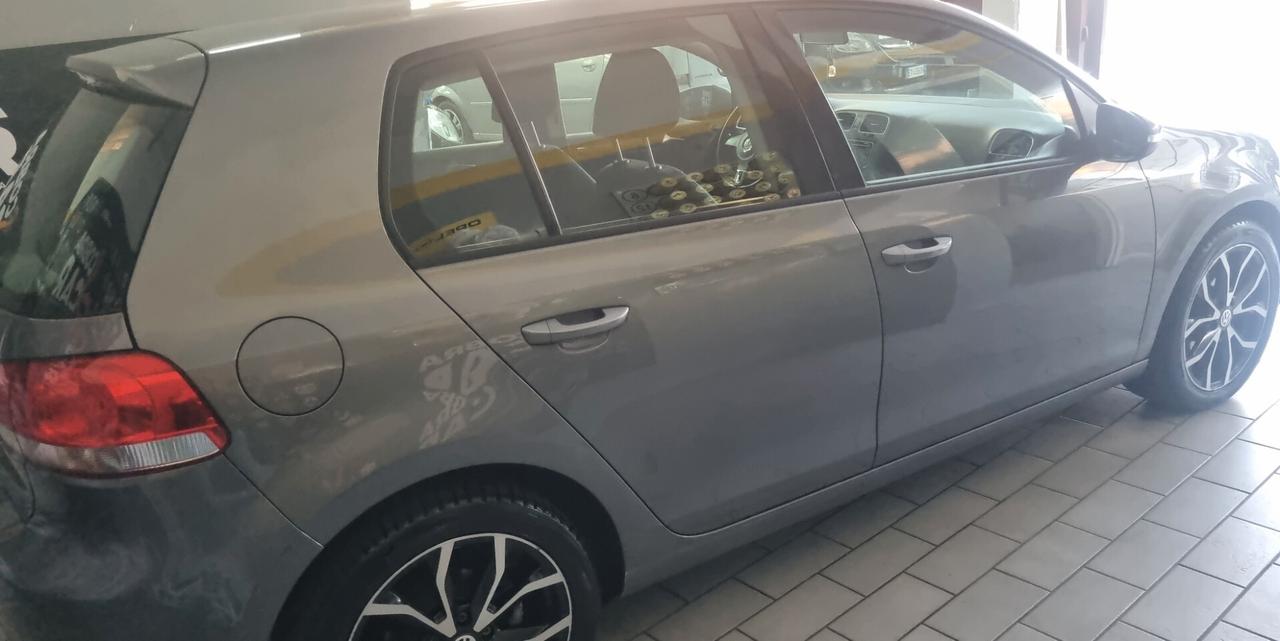 Volkswagen Golf 1.6 TDI DPF 5p. Highline