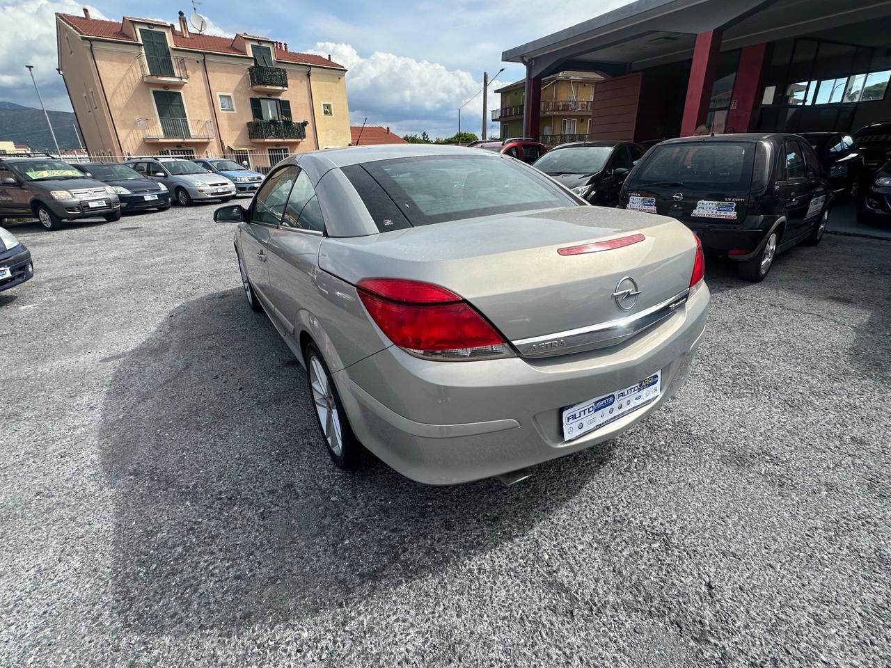 Opel Astra TwinTop 1.6 16V Twinport Enjoy