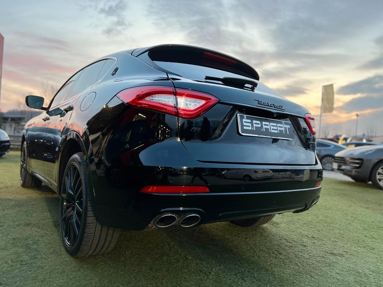 Maserati Levante V6 Diesel 275CV AWD SERVICE BOOK SAMOCAR/R"21/ PACK BLACK SOSPENSIONI